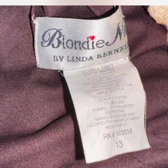 Elegant Brown Dress - Picture 2 of 5